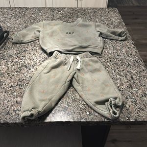 18-24 month boys GAP outfit